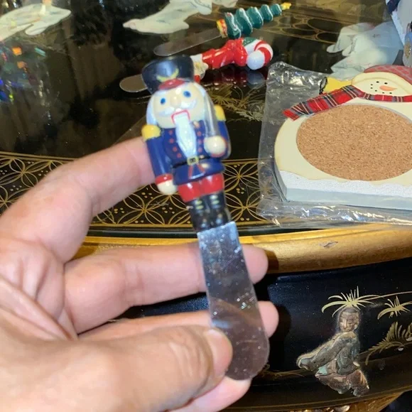 Vintage Christmas Cheese Knives 4 Wooden Painted Snowman Coaster Set 6 w/Holder - Picture 5 of 8